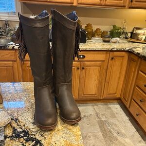 Francesca's Collections Brown Winter Boots with Fringe